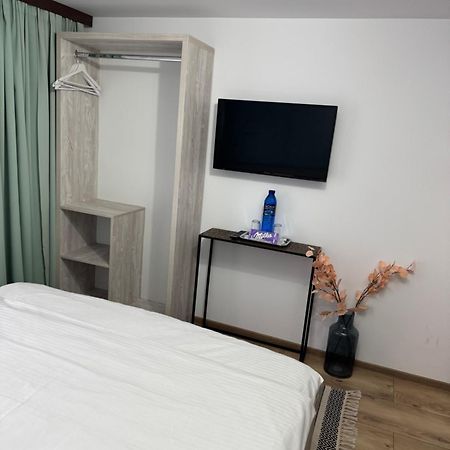 La Coltul Castelului Bran Boutique Hotel Bagian luar foto
