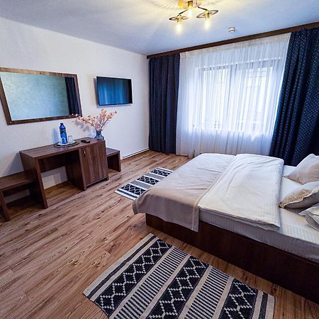 La Coltul Castelului Bran Boutique Hotel Bagian luar foto