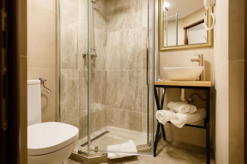 La Coltul Castelului Bran Boutique Hotel Bagian luar foto
