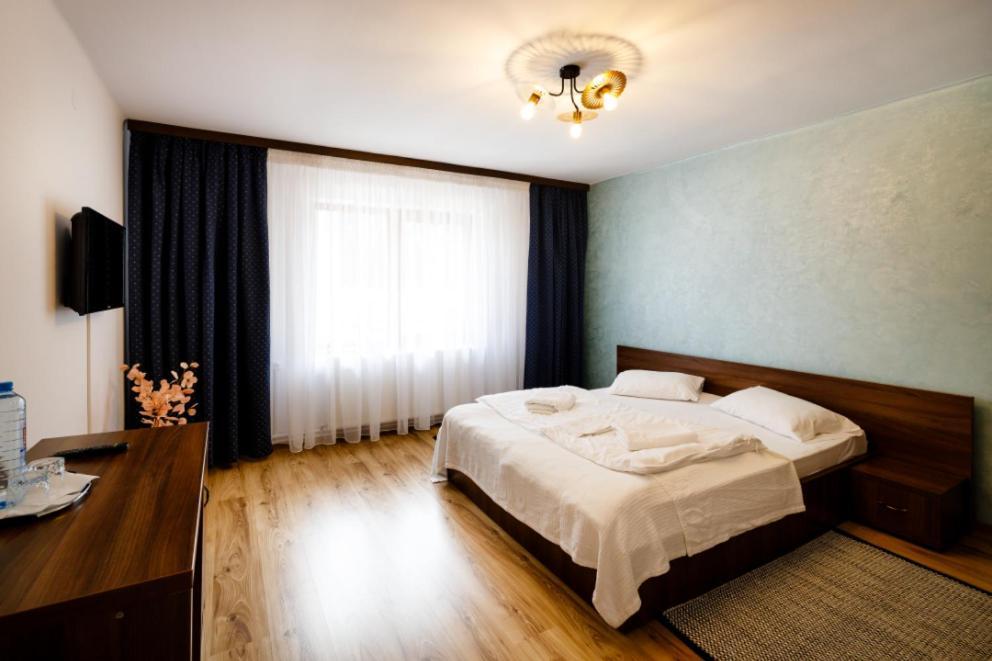 La Coltul Castelului Bran Boutique Hotel Bagian luar foto