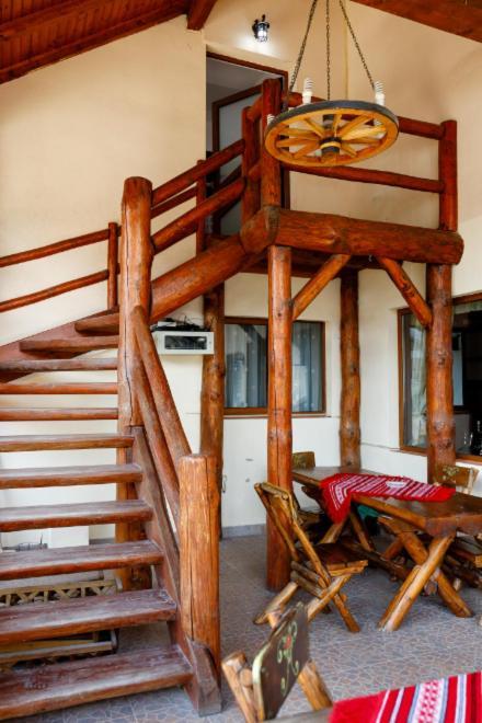 La Coltul Castelului Bran Boutique Hotel Bagian luar foto