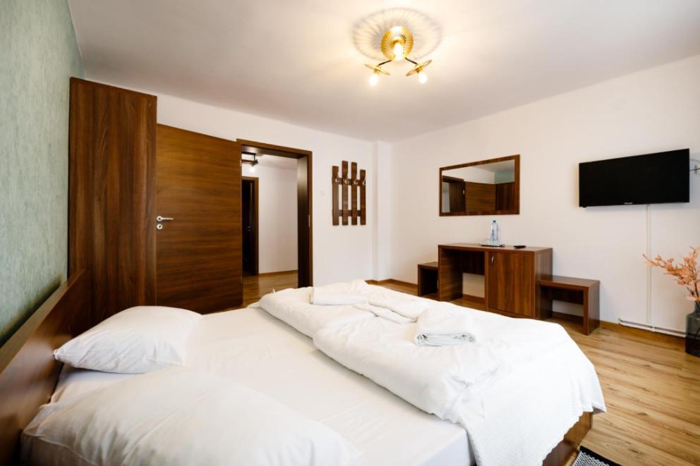 La Coltul Castelului Bran Boutique Hotel Bagian luar foto
