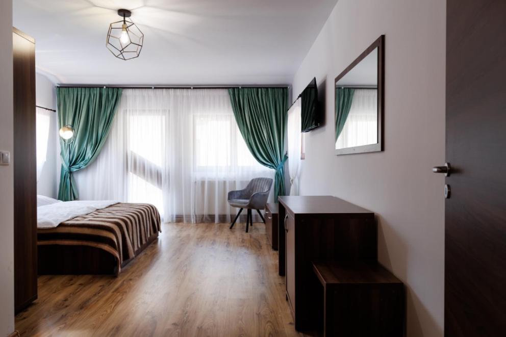 La Coltul Castelului Bran Boutique Hotel Bagian luar foto