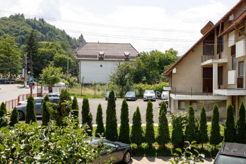La Coltul Castelului Bran Boutique Hotel Bagian luar foto
