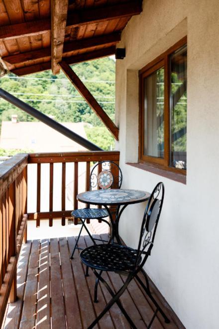 La Coltul Castelului Bran Boutique Hotel Bagian luar foto