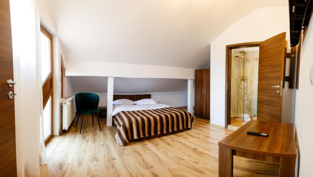 La Coltul Castelului Bran Boutique Hotel Bagian luar foto
