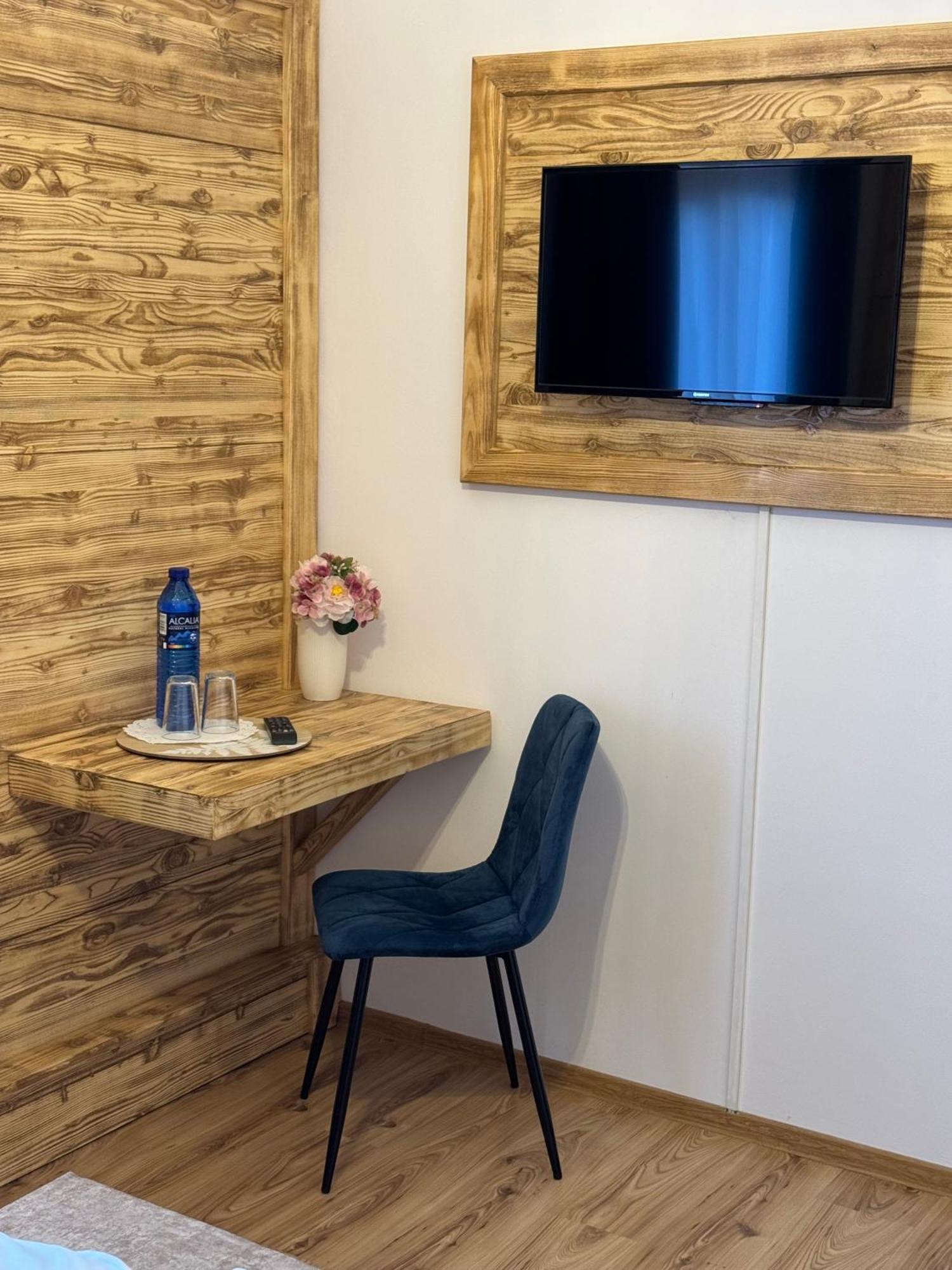 La Coltul Castelului Bran Boutique Hotel Bagian luar foto