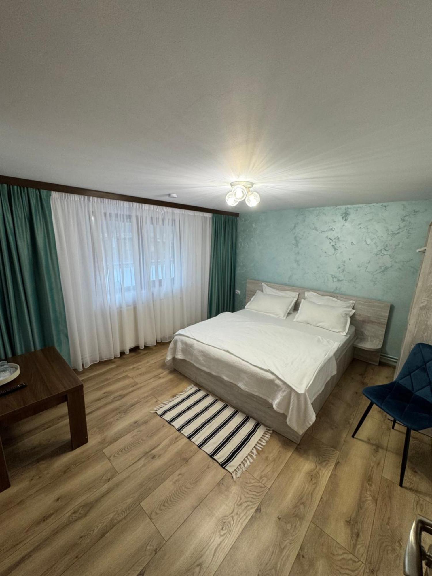 La Coltul Castelului Bran Boutique Hotel Bagian luar foto