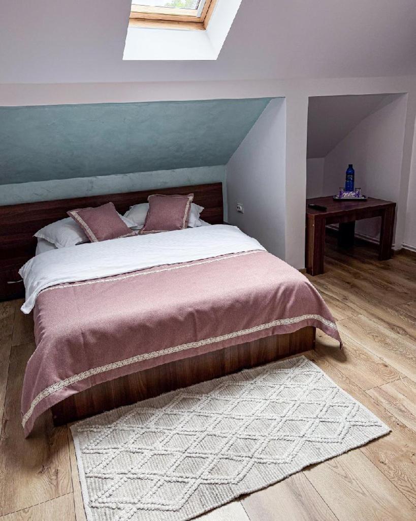 La Coltul Castelului Bran Boutique Hotel Bagian luar foto