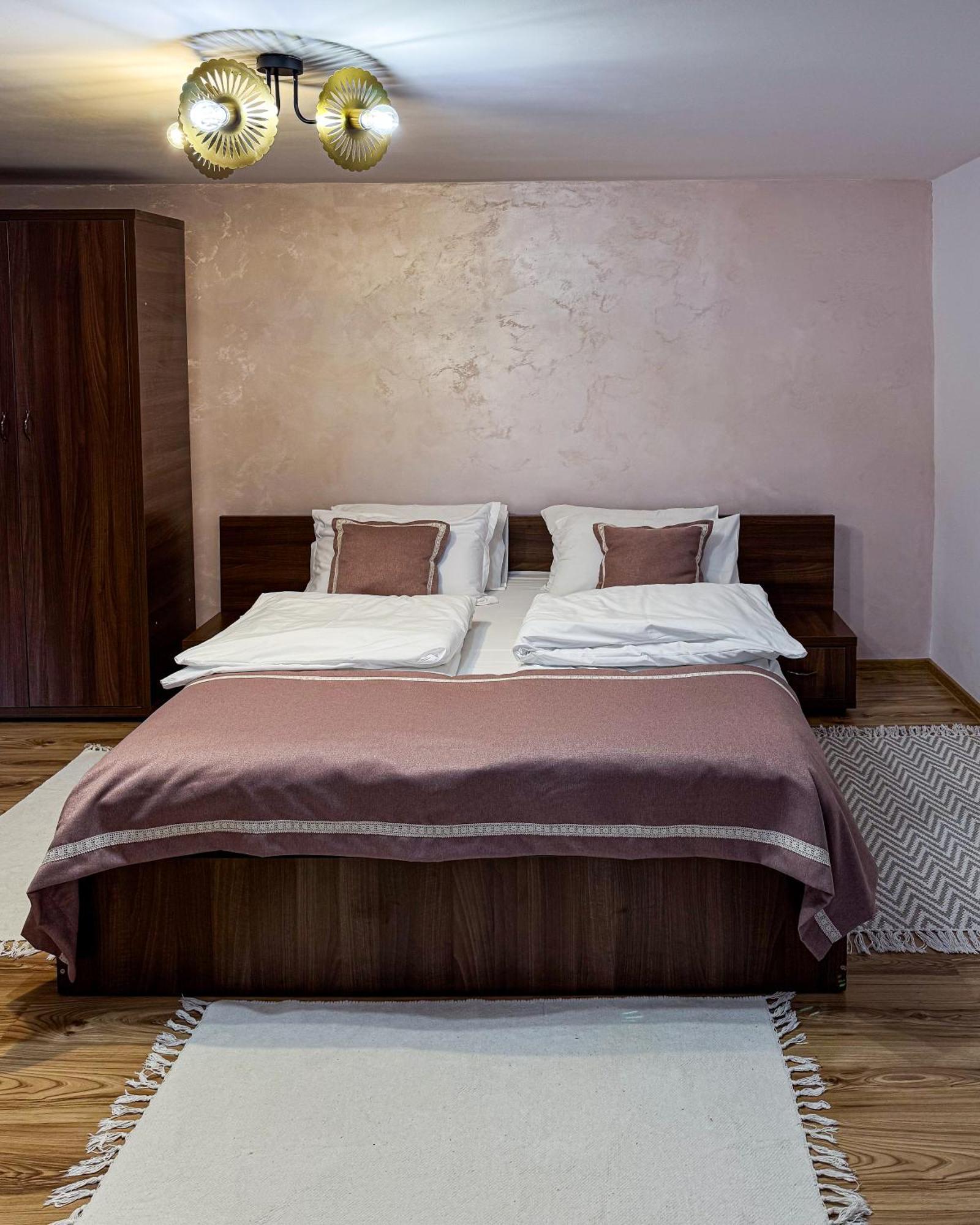 La Coltul Castelului Bran Boutique Hotel Bagian luar foto