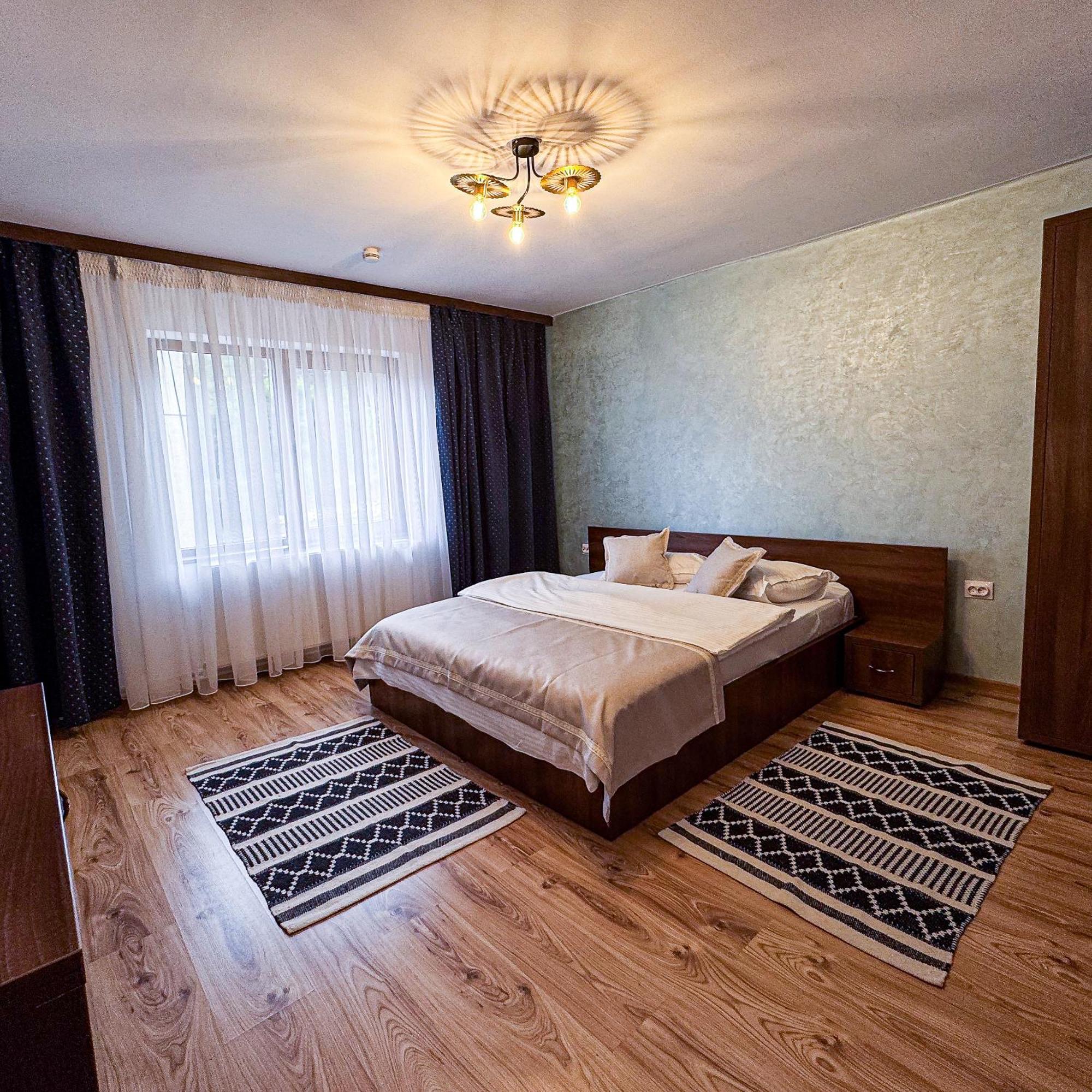 La Coltul Castelului Bran Boutique Hotel Bagian luar foto